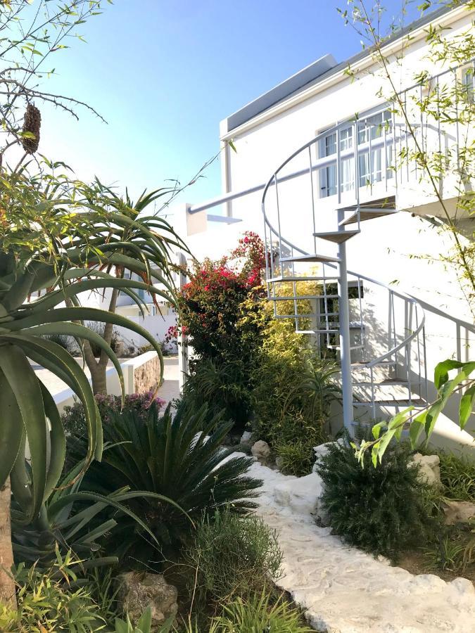 Perfect 10 - 10 To 13 Sleeper Luxury Holiday Home Breakage Deposit Of R2500 Per Weekend Lease Langebaan Buitenkant foto