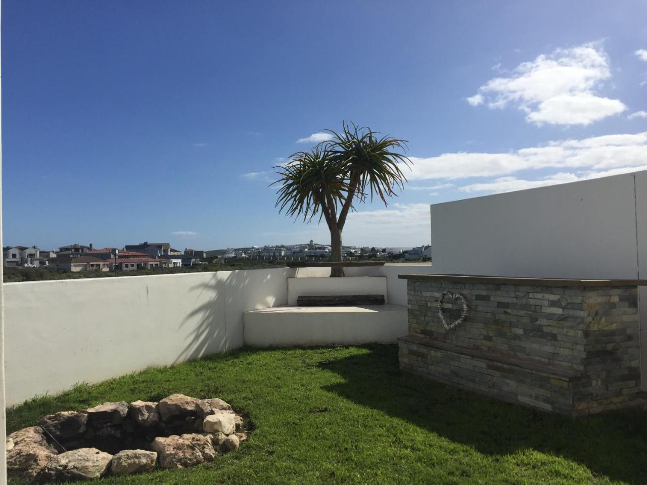 Perfect 10 - 10 To 13 Sleeper Luxury Holiday Home Breakage Deposit Of R2500 Per Weekend Lease Langebaan Buitenkant foto