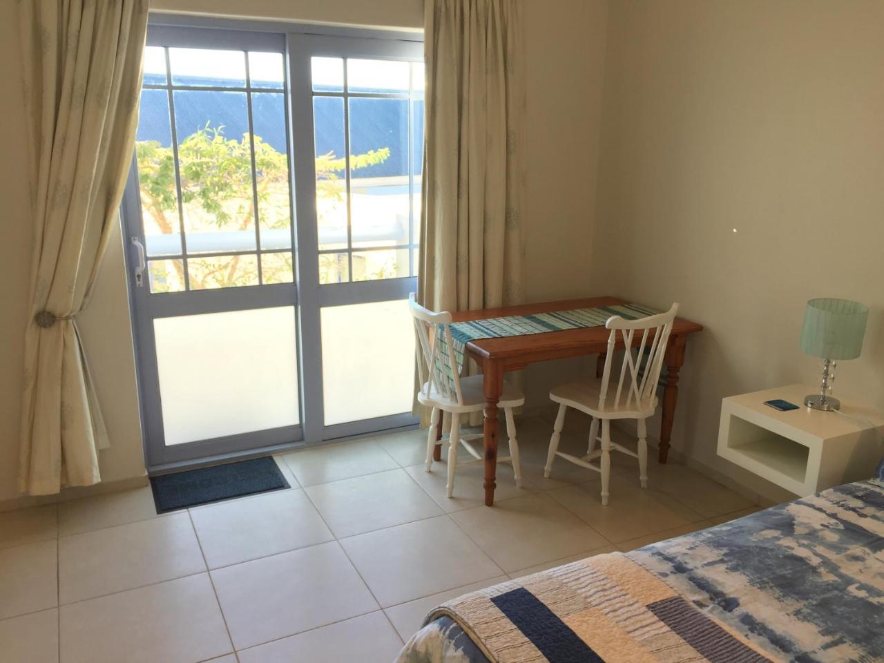 Perfect 10 - 10 To 13 Sleeper Luxury Holiday Home Breakage Deposit Of R2500 Per Weekend Lease Langebaan Buitenkant foto