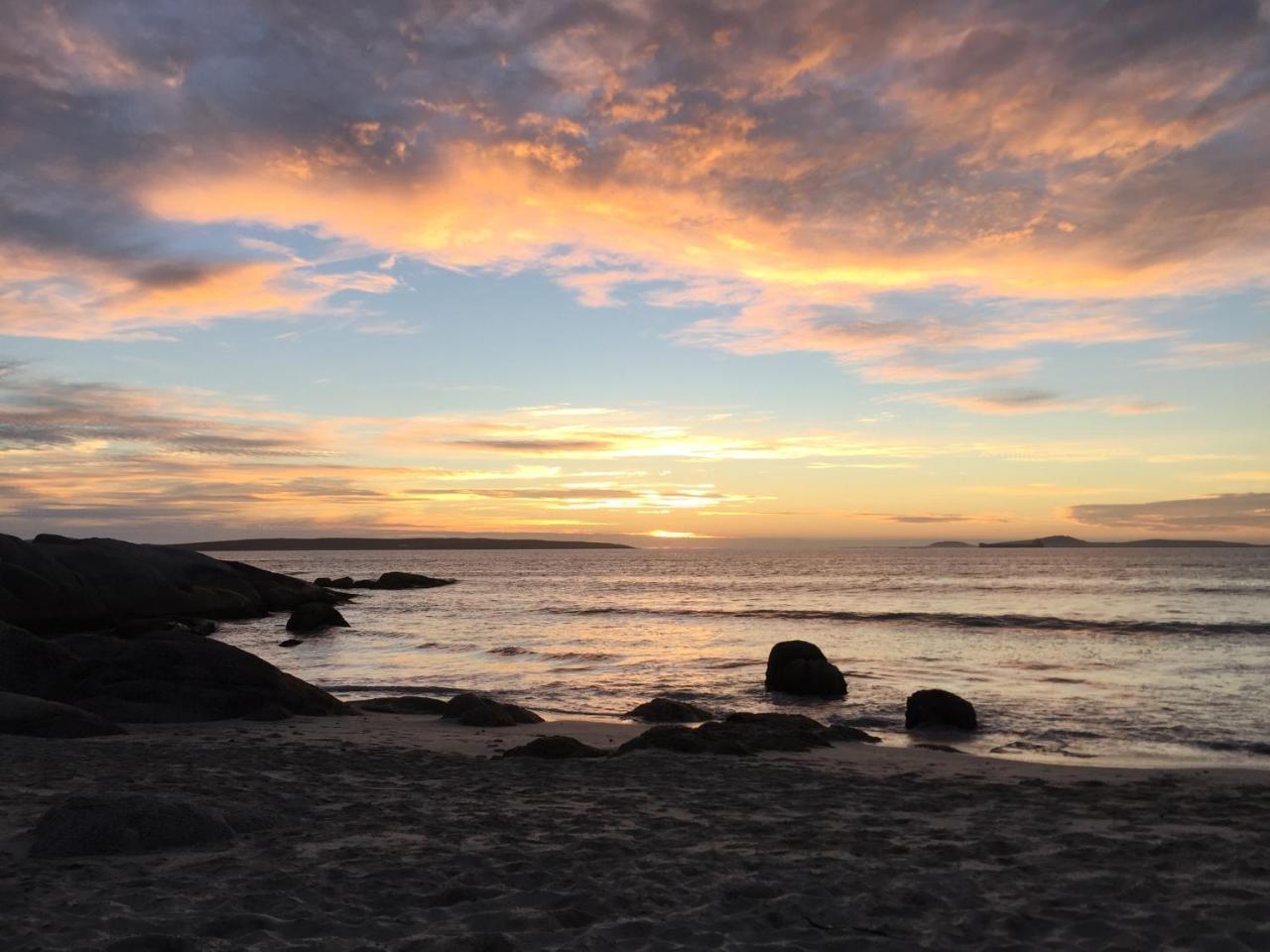 Perfect 10 - 10 To 13 Sleeper Luxury Holiday Home Breakage Deposit Of R2500 Per Weekend Lease Langebaan Buitenkant foto